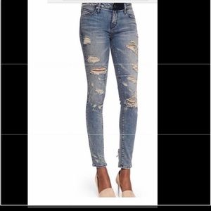 RtA Monroe High-Rise Skinny Jean in Stret Wash